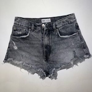 Zara shorts. Dark colored. Tight fit and make your butt look great;)